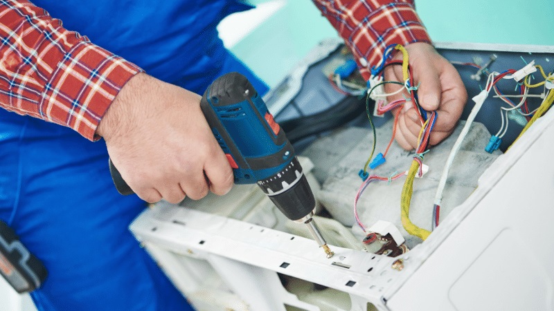 Kızılcahamam Westinghouse Westinghouse çamaşır makinesi kart tamiri – Su almama arızası orijinal parça ile giderildi. - Teknik servis örneği